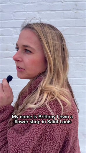 Choosing the Right Vase for Flower Arrangements