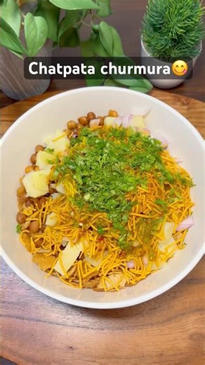 Chatpata Churmura Chaat Recipe | Instant Evening Snack | #viral #churmuri #jhalmudhi #shorts
