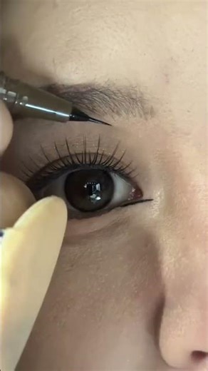 Eyeliner Tutorial for Beginners: Lower Lash Extension + Easy Eyelash Application | #shorts #beauty