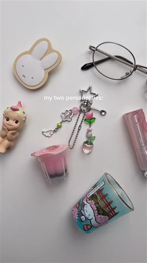shar ໒꒱ ‧₊˚ on Instagram: "જ⁀➴ my two personalities fighting yes the nendoroid is a fake 😭 i bought it in 2020 😭😭 #beadedaccessories #y2k #aesthetic #smallbusiness #handmade"