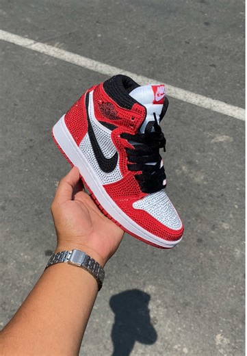 Air jordan 1 Chicago swarovski Envíos a todo el Perú🇵🇪960 414 592📲pago contra entrega✅ #fyp #viral #jordan #limaperu🇵🇪
