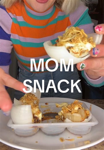 These were extra fabulous today #onioncups #soupdumplings #chilicrunch #foodtok #snacktime