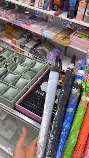 ‎مكتبة حيدر ✨‎ on Instagram‎: "#مكتبة_حيدر_الشعب #أمطار #بغداد"‎