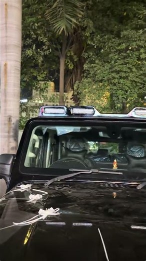 Defender-style roof light bar at install Mahindra Thar Roxx #tharrox #tharmodified #explore #viral￼