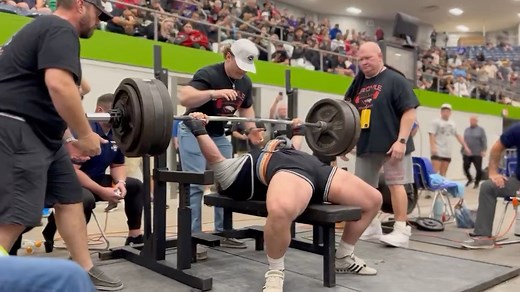 This is INSANE. Argyle Independent School District's Aaron Gomez set an all-time Texas High School Powerlifting Association RECORD on Saturday with a bench press of 730lbs. 🤯 #Dctf #Texas #powerlifting #Weightroom | 🎥: @TxHSPWL on X | Dave Campbell's Texas Football