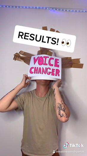 Can’t believe this voice changer machine works 😱😱 Who’s voice is better 😂👀 #backtowork #riffoff #behindthescene #uk