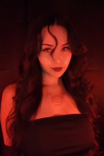 The type of lust you read about in the Bible. First cosplay of the year! Lust from Full Metal Alchemist 🖤 #fullmetalalchemist #lustfullmetalalchemist #lust #fullmetalalchemistbrotherhood #fullmetalalchemistcosplay