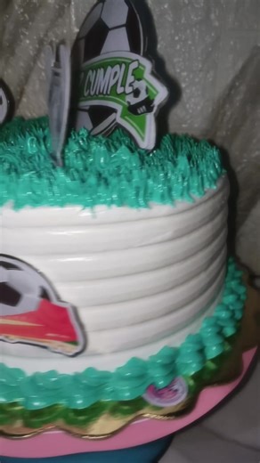 Videos de Karicooking🍰🧁 (@karicooking.val) con “Doy Gracias a Dios - Marcos Freed”