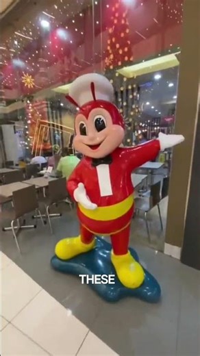 The Future of Dining is Here! 🤖🍔 #RobotWaiter #McDonalds #FutureTech