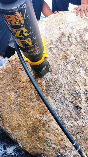 Hydraulic Rock Splitting Machines Explained