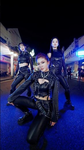 #KPopDemonHunters #KpopInPublic Takedown HUNTR/X ft. TWICE Dance Challenge B-Wild #Netflix Ep.03