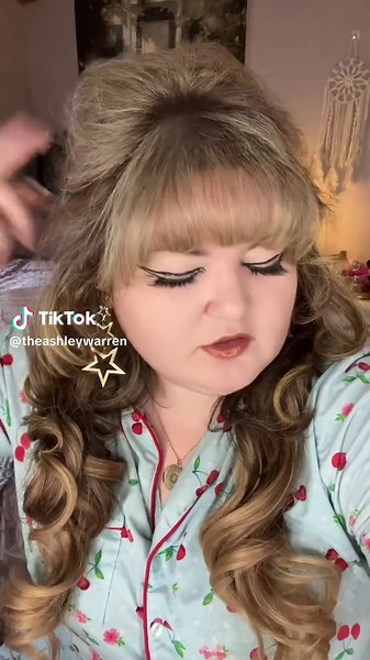 Overdressing for College: Part 129 Makeup Tutorial