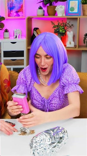 HILARIOUS GIFT PRANK FAIL! 🎁😂 | Epic DIY Prank Ideas