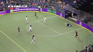 Danny Waltman hasn't seen the field in the MASL in 719 days, but you wouldn't know that watching him so far 🤯 His San Diego Sockers head into halftime leading 4-1 #MASL | Major Arena Soccer League