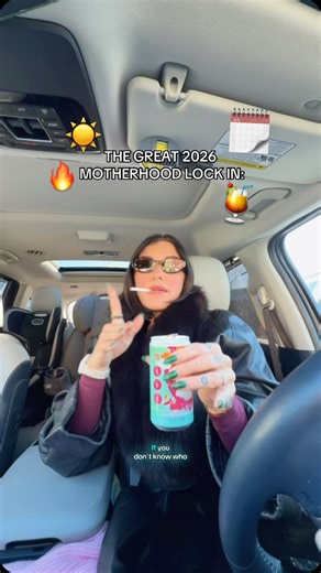 Des Pfeifer | pre and postnatal trainer on Instagram: "You like me yelling at you huh??? I hope this gets the point across.. OUT OF LOVE!!! If you don’t have the goal of making this year, your best year of motherhood yet then get out of my way, because I AM. 🩷 If this is your vibe - follow along and let’s see where we are this time next year together. Tits, up. Ass, moved. Self, first. ILYLAS and remember “first things first, I’m first” ™️ P.S. my RENEW 7 WEEK BFIT CHALLENGE opens February 8th