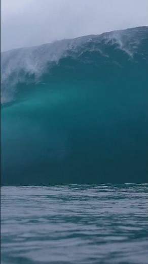 🔴(NOT A.I.) SUPER THICK SLAB at Teahupo'o