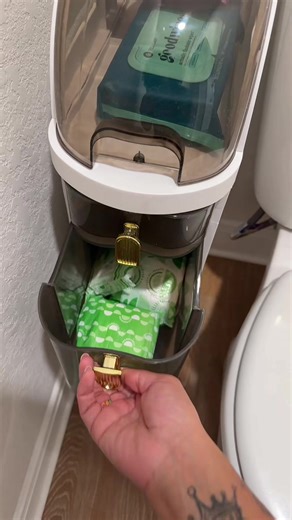 I had too much 💩 and nowhere to put it... this fixed that. #organizedhome #bathroomstorage #storagehacks #organize #storagesolutions