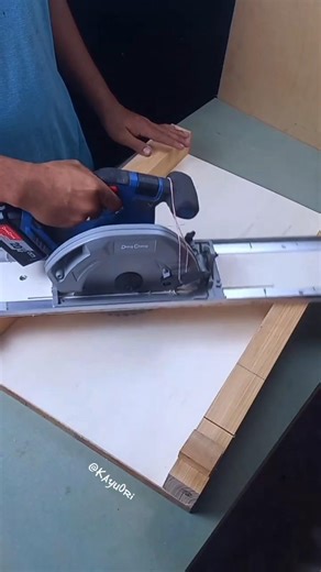 Why Didn’t I Think of This Earlier? 90° & 45° Circular Saw Track