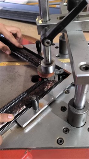 Parashar Photo Framing And Art Gallery on Instagram: "Photo frame joint machine picture frame pinning machine #reels #parasharphotoframing #photoframing #photoframe #pictureframe photo picture photoframes photoframemaking photoframegifts framecutters framepinner framework frames framing framejoint framecutting flexipin flexigun frame framecuttingmachine"