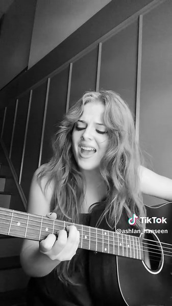 Zombie Cover by YUNGBLUD – Full Version