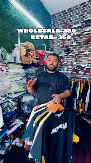 𝙉 𝙀 𝙓 𝙏 𝙇 𝙀 𝙑 𝙀 𝙇 𝙊 𝙁 𝙁 𝙄 𝘾 𝙄 𝘼 𝙇 on Instagram: "Oversized Tshirt 🤾🏻‍♂️"