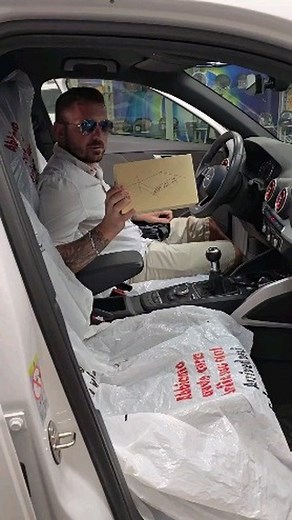 Interfaccia apple car play android auto e retrocamera per monitor originale audi q2 #audioelite #audi #audiitalia audiq2 | Audio Elite | Facebook