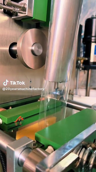 Understanding Packaging Machines: Types and Solutions