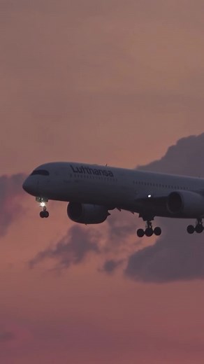 Spectacular Lufthansa A350 Landing