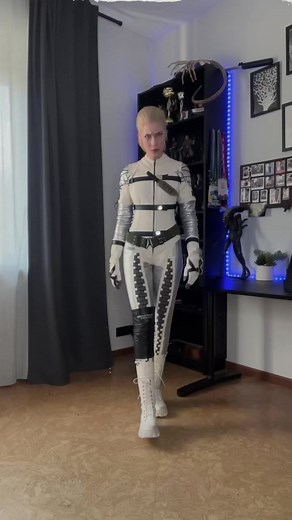 The Boss cosplay process 🫡 Inst: Frau_Haku #fyp #cosplay #cosplayer #mgs #mgscosplay #metalgearsolid #metalgearsolidcosplay #thebossmgs #thebosscosplay #wip #wipcosplay
