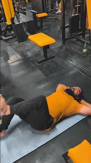 Bicycle Crunches for Beginners Core Workout at the Gym 🥹