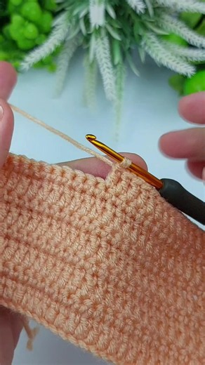 What to do when a knot comes undone in knitting?