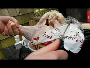 Cook a 20 lb. Turkey in the crock pot with butter, bacon, apple Cider vinegar and spices!!😋 Part 1.