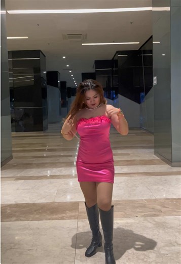 Neon Party Outfit Inspiration for Women