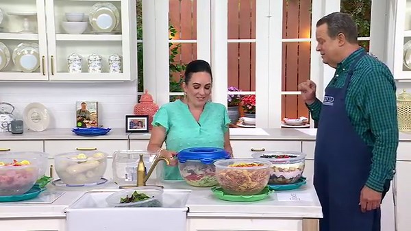 LocknLock 33-Cup XL Bowl w/ Handle Lid &amp; Strainer on QVC