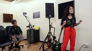 382K views · 7.6K reactions | C'è della tensione cinesua tra le Under Donne di #XF12... Cosma | X Factor Italia | Facebook