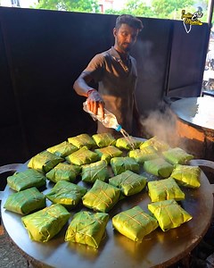 43M views · 269K reactions | Madurai Most Unique Banana Leaf Chicken Parotta Bulk Making Rs. 150/- Only | India Eat Mania | Facebook