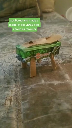 SCP 2082 Cardboard Model - DIY Transformation into Bus Form