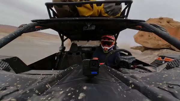 57 reactions | 期間限定のお得なキャンペーン螺 GoPro史上最もパワフルなコンパクトカメラ #GoProHERO11 Black Miniが今なら¥31,800で超お得！ ここからチェック GoPro.com | GoPro | Facebook