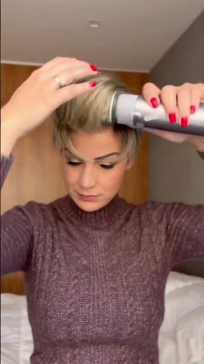 Amazing short hair styling tutorial by rotation hair brush