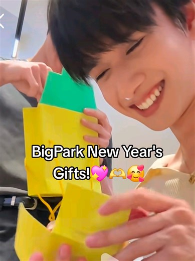 Italian Charm Bracelets and Meaningful Gifts