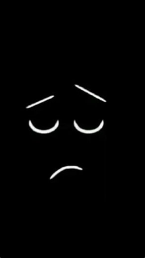 hushmood✨ on Instagram: "1997년 개봉한 영화 Titanic은 잭과 로즈의 운명적인 사랑을 통해 비극 속에서도 오래 남는 감정의 깊이를 보여주는 작품입니다. 화려한 연출보다 인물의 감정에 더 집중한 제임스 카메론 감독의 스타일은 지금 다시 봐도 묘하게 가슴을 울리죠. 배가 침몰하는 장면이 아닌, 두 사람이 서로를 바라보던 순간들이 더 강하게 기억에 남는 영화이기도 합니다. 이 감정을 완성해주는 곡이 바로 셀린 디온의 *“My Heart Will Go On”*입니다. 처음 들으면 잔잔한데, 어느 순간 자연스럽게 가슴이 벅차오르는 느낌을 줍니다. 특히 후반부의 고조되는 보컬은 영화 속 잭과 로즈의 마지막 장면과 겹쳐지면서 괜히 마음이 서늘해지기도 하고요. 많은 분들이 “이 노래가 나오면 왜 그 장면이 자동으로 떠오르는지 모르겠다”고 말하는데, 그만큼 영화와 음악이 자연스럽게 얽혀 있는 곡입니다. 1998년 아카데미 주제가상을 비롯해 여러 상을 휩쓴 건 단지 인기 때