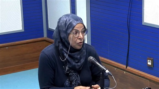 📌 L'Invité culturel du 22/12/2025 Thème : Les bijoux algériens à l’honneur. Un patrimoine d’orfèvrerie riche et pluriel, reflet du savoir-faire ancestral et de l’identité culturelle algérienne. L'invitée : Mme Lynda Lekhel, créatrice de bijoux 🎙️ Animée par Lynda Tamdrari #InvitéCulturel #culture #Algérie #AlgerChaine3 | Radio Alger Chaîne III