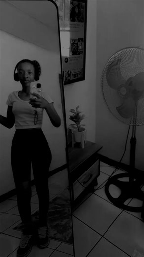 popae♥️🥺 (@popae182)’s videos with original sound - SnIpEr——- Kev