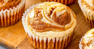 Best Pumpkin Cream Cheese Muffins | Easy Pumpkin Recipe For Fall!