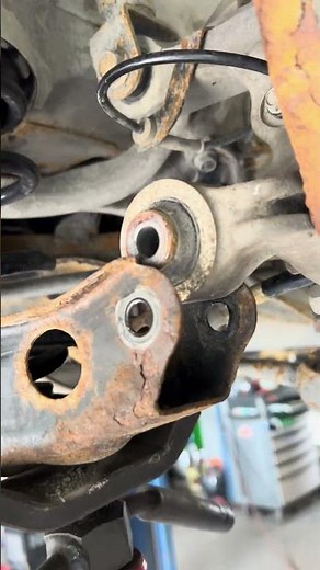 The sh*t I see at work pt 9: Nissan Altima rear spring replacement #automobile #altima #mechanic
