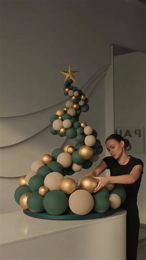 Artistic Viral on Instagram: "@pauline_cake presents a beautifully sculpted Christmas tree made from silky premium chocolate 🍫, designed with refined festive details that feel both classic and indulgent. The deep cocoa scent and polished shine reflect the cozy spirit of the season 🎄, turning it into a striking edible focal point for holiday tables. Perfect to share after a celebratory meal or to offer as an elegant present 🎁, this chocolate creation adds warmth, sweetness, and festive charm t