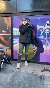 My Girl Watch to the end for a surprise . . . . By Temptations and sung by Get up and go #thetemptations #thegrinch #music #buskers #buskersofglasgow #glasgowmusicscene #scotlandmusicscene #glasgow #scotland | BuskersofGlasgow