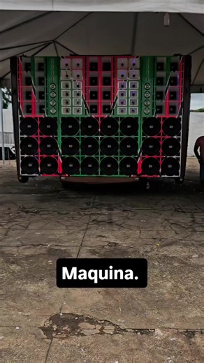 Os vídeos de Dance Comercial (@dancecomercial) com som original - Dance Comercial