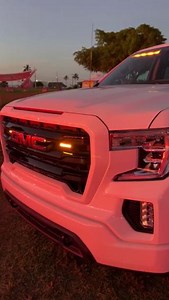 This Islamorada Public Works truck is outfitted with SoundOff Signal lighting plus bluePRINT Sync®, enabling it to sync on-scene with any of Islamorada Fire Rescue Department's response vehicles. Learn more about our amber solutions >> https://soundoffsignal.com/amber/ | SoundOff Signal