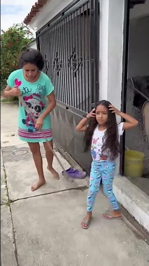 Cuando mi hija no quiere hacerme caso🤷🏻‍♀️😞😒 #humor #short #comedia